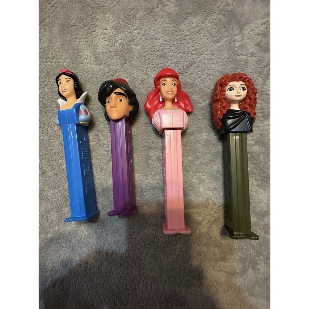 Disney Per Dispenser‎ Lot of 4 Snow White Aladdin Ariel and Merida Figures